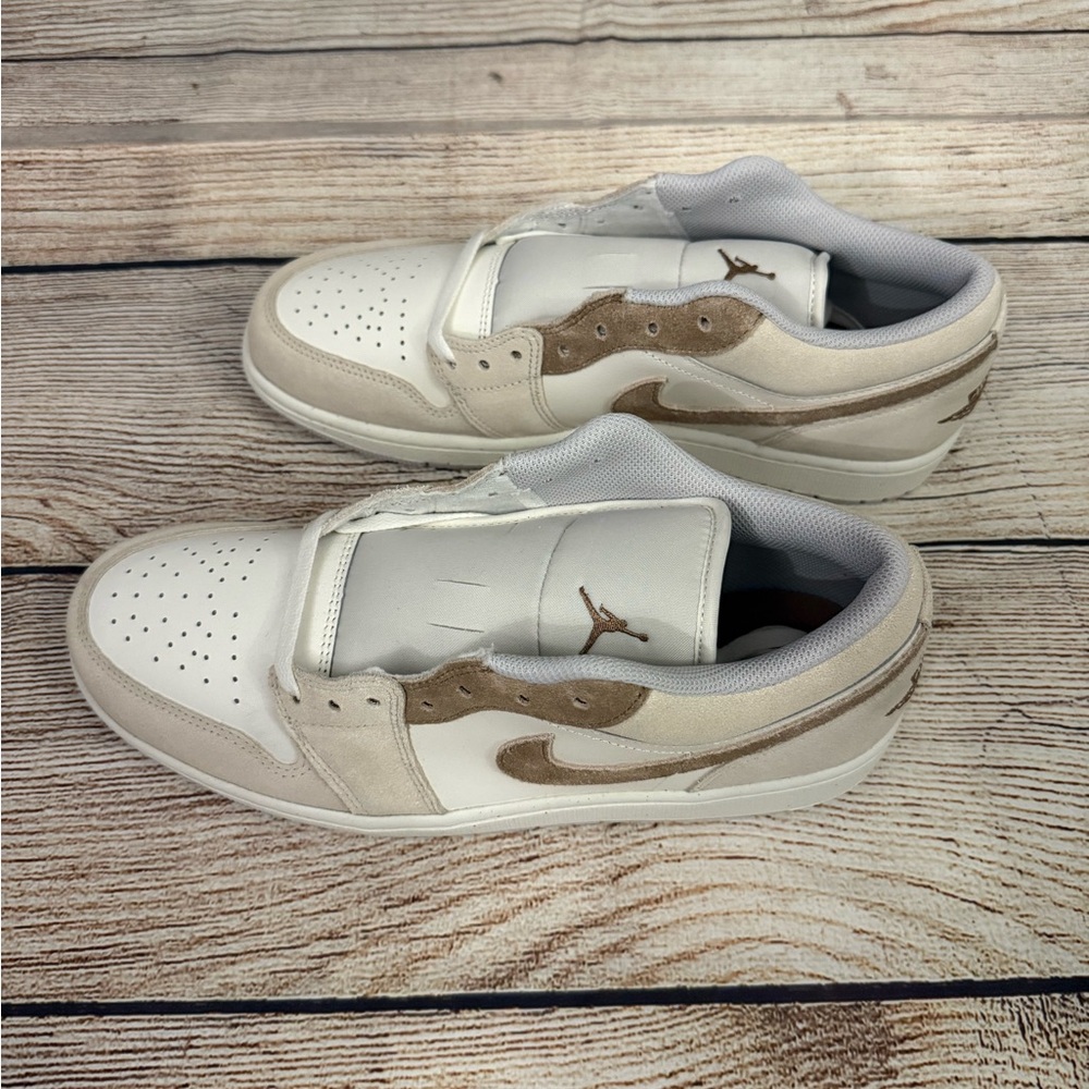 Jordan 1 low White and Tan Sneakers